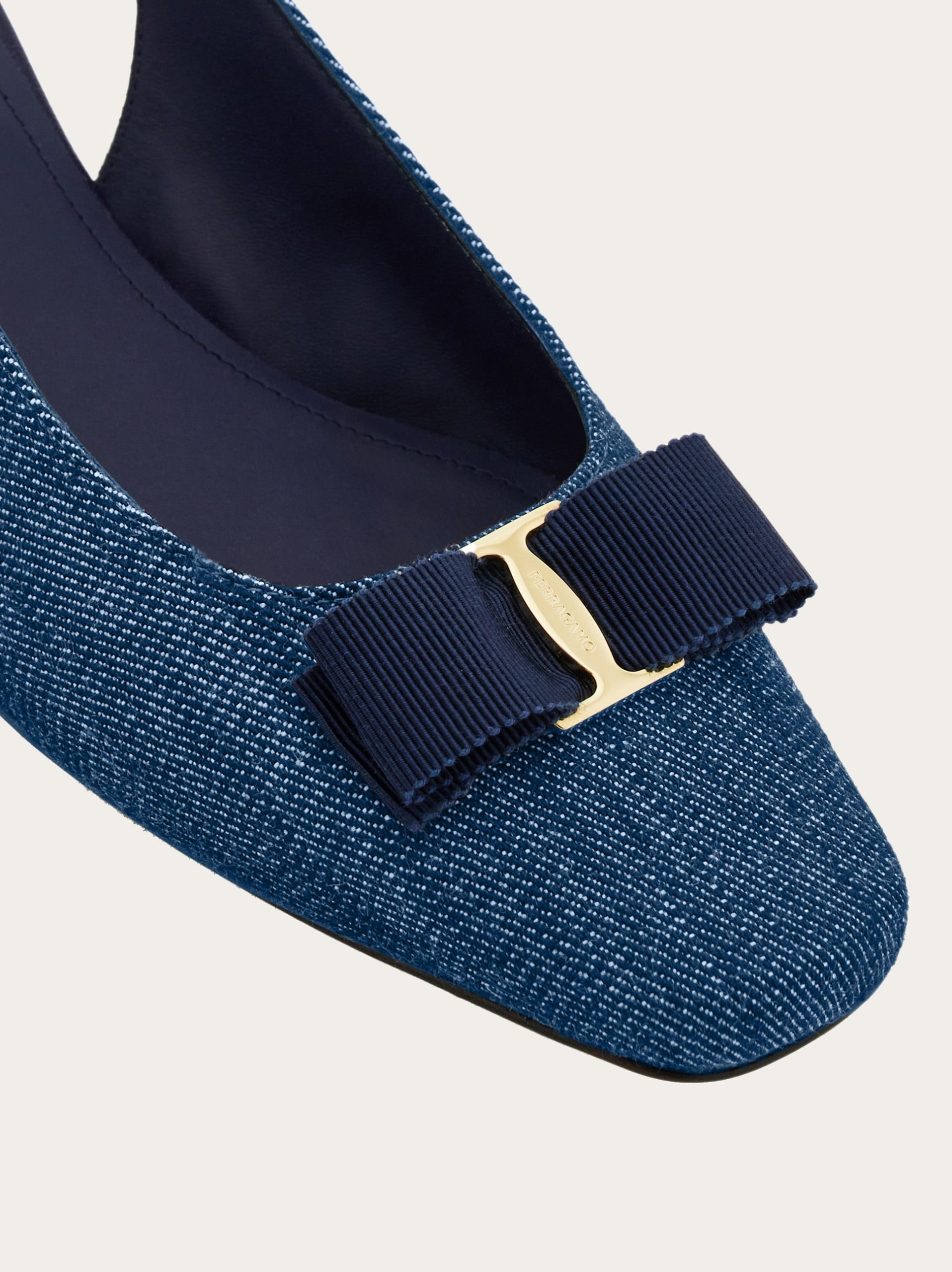 Ferragamo Iconic bow slingback - Image 2